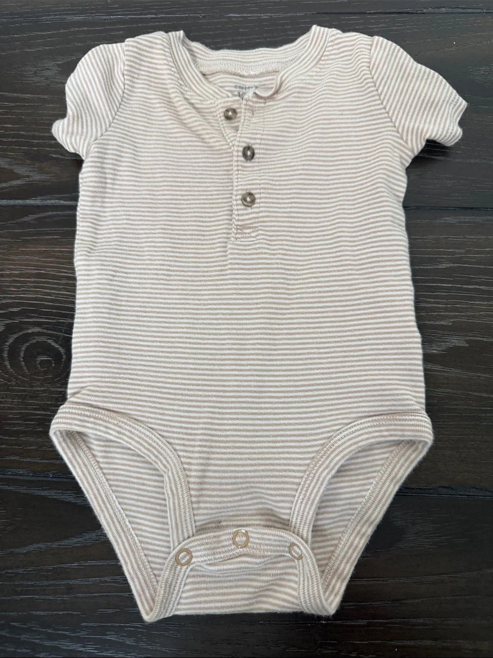 4 baby onesies 12-18 months different brands bodysuits blue green red brown